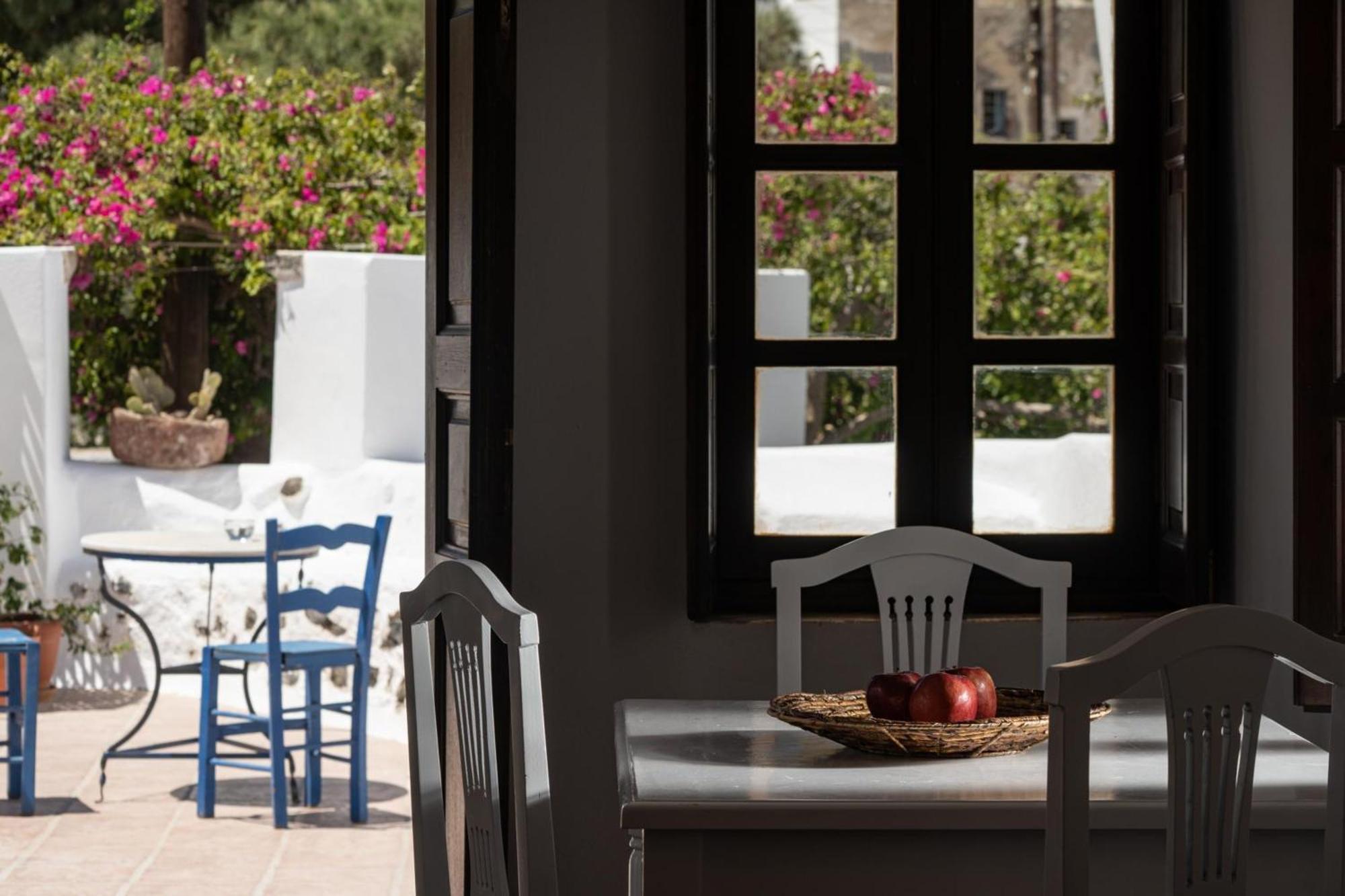 Madame Kalitsi Cozy Suites Fira  Exterior foto